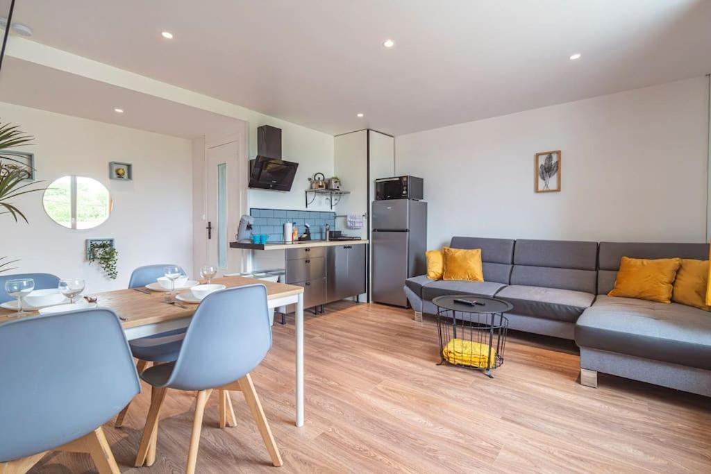 "Le Chaleureux" Appartement Pour 4 Personnes Isles-sur-Suippe Luaran gambar