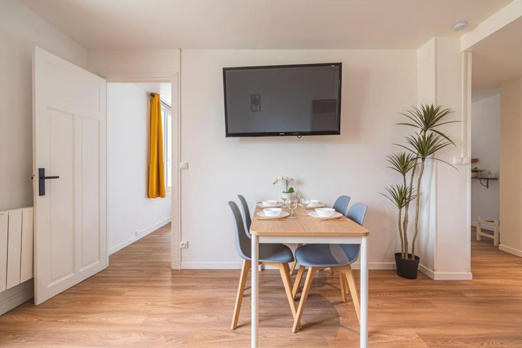 "Le Chaleureux" Appartement Pour 4 Personnes Isles-sur-Suippe Luaran gambar