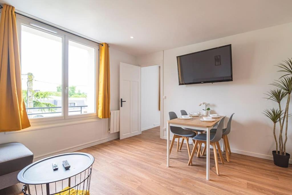 "Le Chaleureux" Appartement Pour 4 Personnes Isles-sur-Suippe Luaran gambar